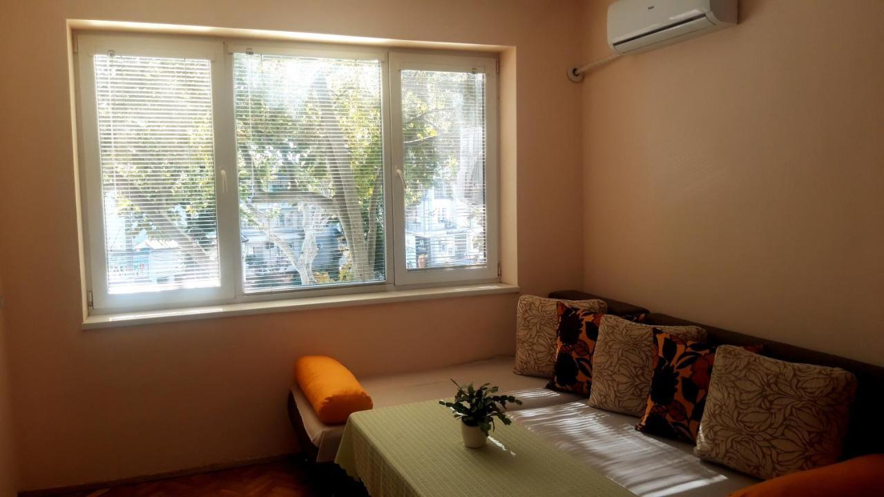 Central Apartment Szilisztra Kültér fotó