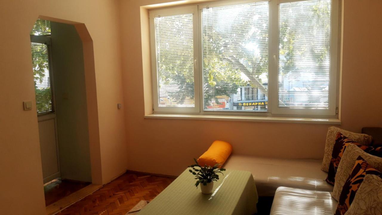 Central Apartment Szilisztra Kültér fotó